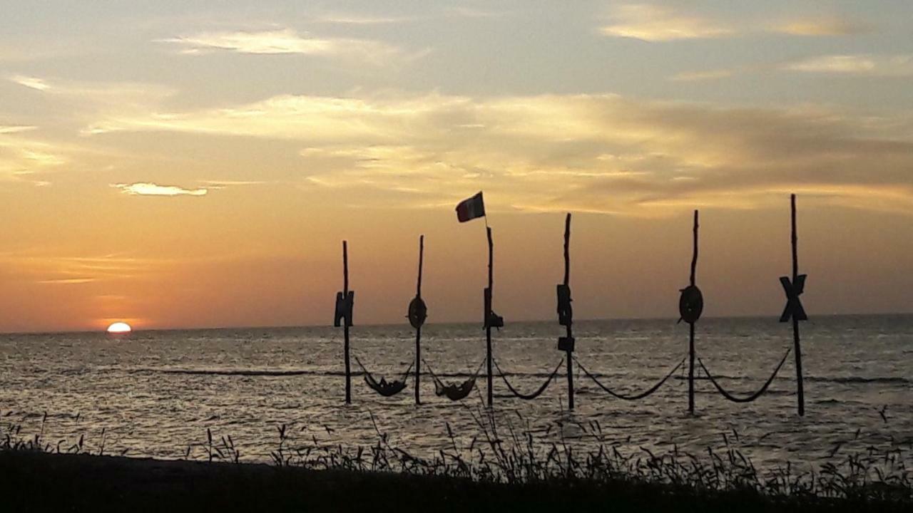 Hostel La Isla Holbox Exterior photo